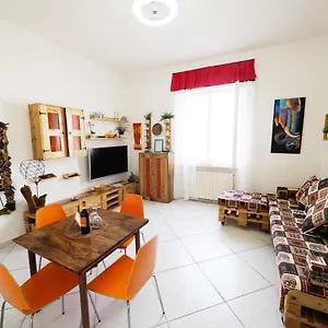 https://appartamento-fronte-livorno.it-tuscanyhotel.com